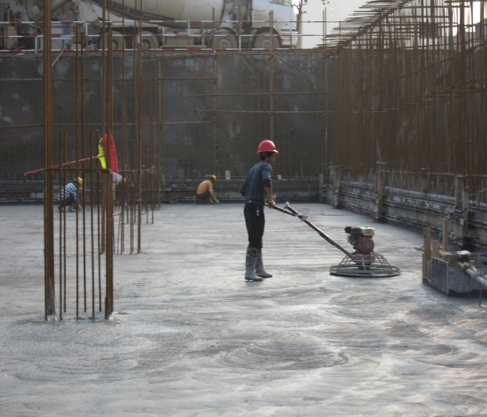 南昌市建筑设计研究院总部办公大楼工程地下室底板混凝土找平1